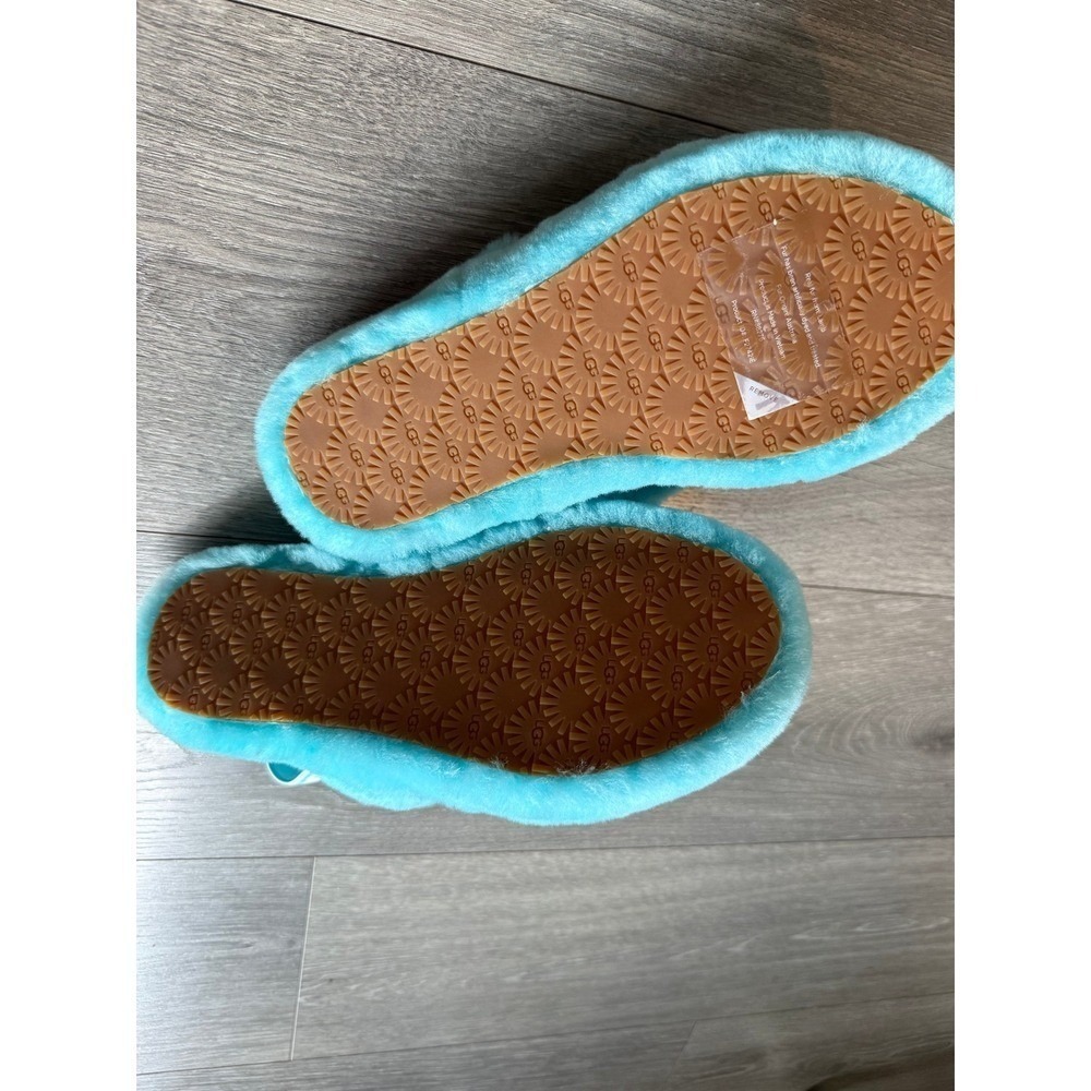 UGG Kids Fluff Yeah Slide Turquoise Blue Sheepskin Cozy Sandals Size 4 - Picture 6 of 6